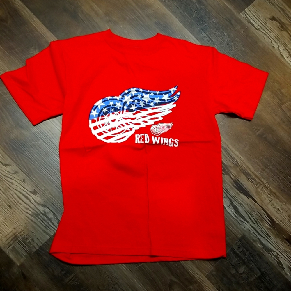 Detroit red wings t-shirt, sz M, red